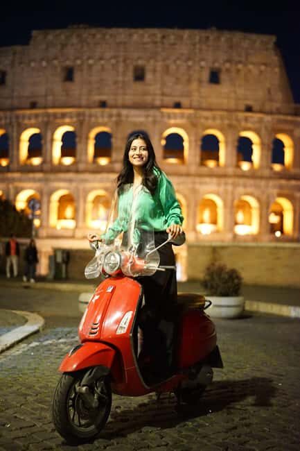 Rome: Vespa Night Tour with Aperol Spritz & Photos - St. Peter’s through Buco della Serratura