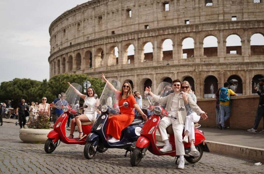 Rome: Vespa Sightseeing Tour with 25 Professional Pictures - Janiculum Hill With Coffee/Tea (and Wine): Views You Can Actually Enjoy