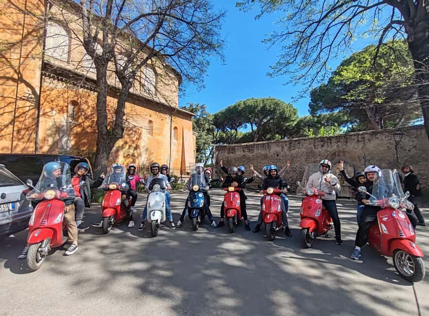 Rome: Vespa Sightseeing Tour with 25 Professional Pictures - The Vespa Setup: Fun, but With Real Safety and Comfort Considerations