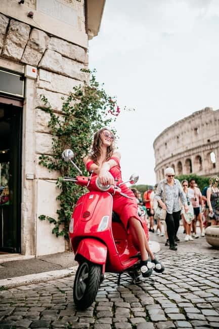 Rome: Vespa Tour with Gelato and Photos - Colosseum Photo Stop: Getting the Icon, Without the Chaos