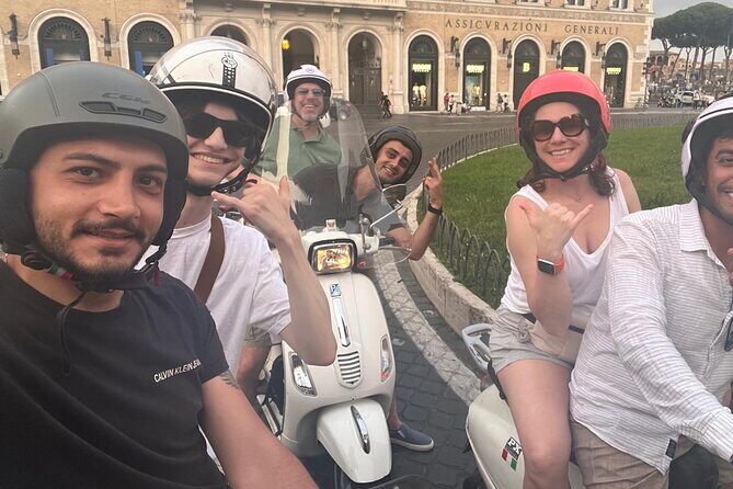 Rome Vespa tour with Pro Photographer - Fontana dell’Acqua Paola: Baroque Detail Without the Big Detour