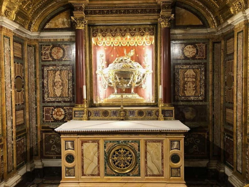 Rome: Via Crucis Pilgrim 3-Hour Walking Tour - Passion relics: why Rome’s Catholic artifacts pull you in