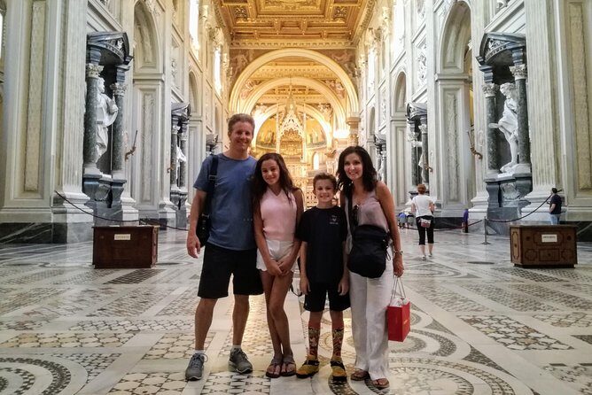 Rome Walking Tour of Holy Sites: Basilica of the Holy Cross in Jerusalem, San Giovanni in Laterano and Scala Santa - Meeting in the Laterano area and planning the 2-hour rhythm