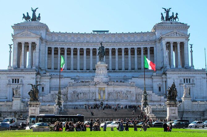 Rome: Walking Tour through the Marvel of the city - Castel Sant’Angelo: Hadrian’s Mausoleum with an Archangel name