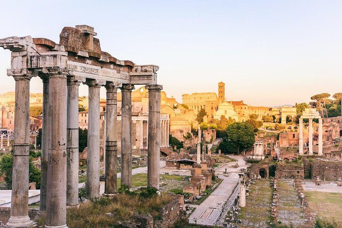 Rome: Walking Tour through the Marvel of the city - Largo Argentina: Julius Caesar’s assassination site and cat-famous ruins