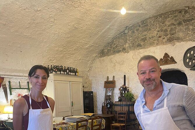 Rome: Wine Tour & Pizza Making Class in a Frascati's vineyard - 5 hours - Who should book this Frascati wine and pizza class