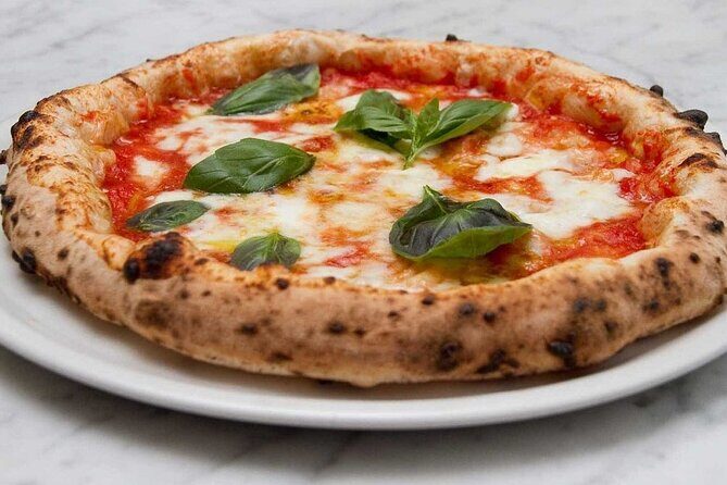 Rome with Golf Cart at Night with Pizza & Ice Cream - Piazza Farnese and Piazza Venezia: the elegant side of the route