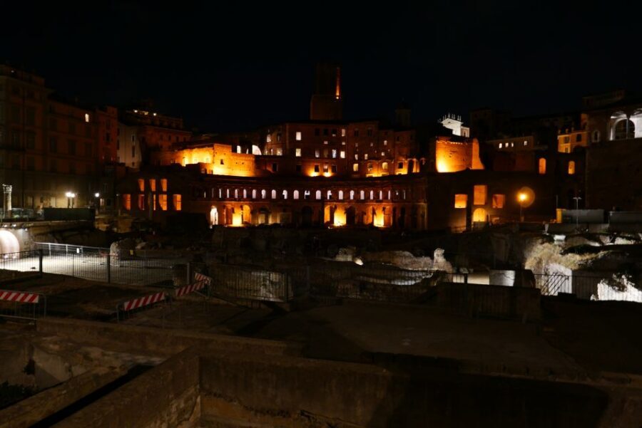 Rome: Wonders of Ancient Rome at Dusk - How the Tour Feels in Real Life: Headsets, Timing, and Group Style