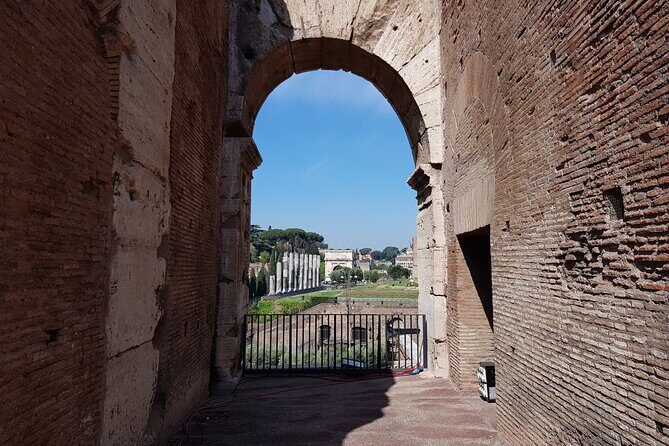 ROME:Colosseum & Ancient Rome - private/small group TOUR - Meeting Near Via del Colosseo: Easy If You’re Calm