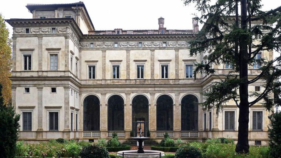 Rome+Jubilee Audioguide - TravelMate app for your smartphone - Download, Activate, and Hit Play Anywhere in Rome