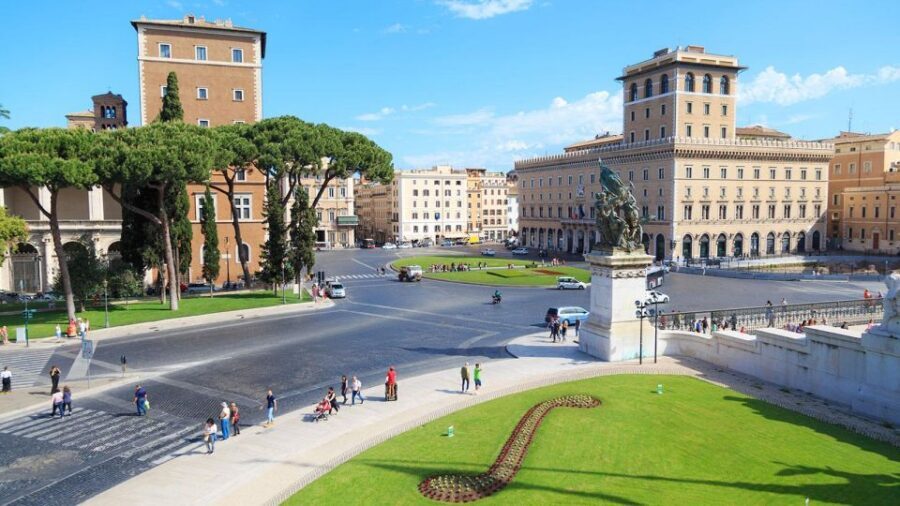 Rome+Jubilee Audioguide - TravelMate app for your smartphone - Vatican City in Phone Form: San Pietro, Sistina, and Raffaello Rooms