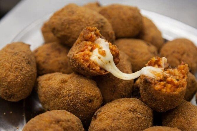 Rome’s Amazing Food Tour : 10 Tastings (Premium & Private) - What makes the guides feel like part of the experience