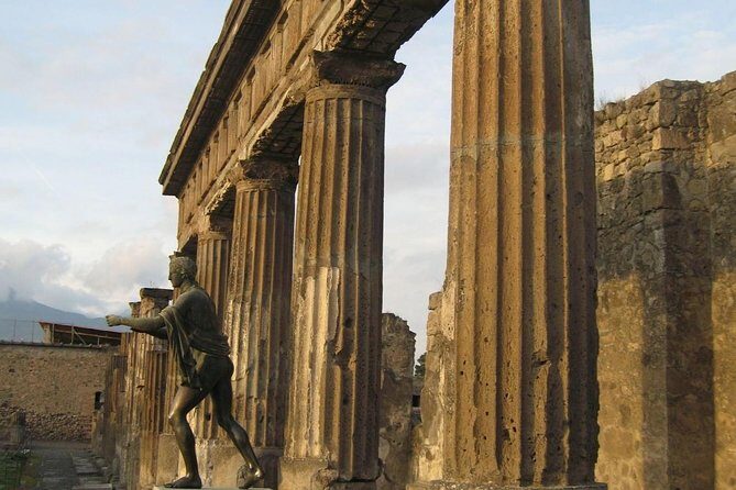 Round-Trip Shuttle Transfer from Naples to Pompeii - How to use your free time (up to about seven hours)