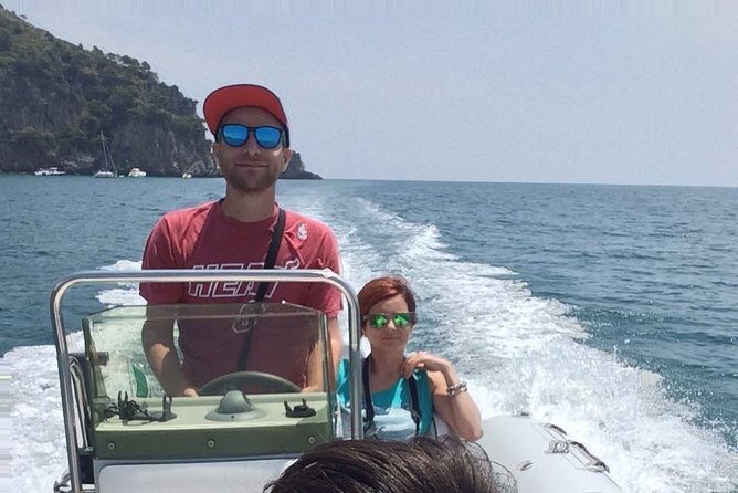 Rubber dinghy to rent Joker Boat Coaster 470 40CV (Without License) - Why a Joker Boat 470 day in Sperlonga is such good value