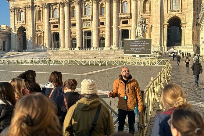 Saint Peter's Basilica Official Guided Tour - The end by the fountain: drinkable water and your next choice