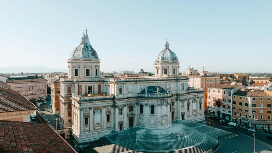 Santa Maria Maggiore Basilica and Dome - The basilica inside: what to look for as the audio guide tells the story