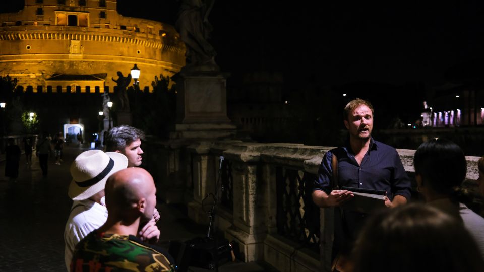 Secrets of Rome: Historical True Crime Small Group Tour - Where Rome’s “dark side” starts: Campo de’ Fiori