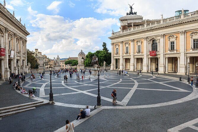 Semi Private Colosseum & Ancient Rome Walking Tour - Piazza Venezia and Altare della Patria: A Fast but Meaningful Stop