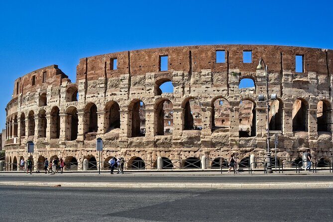 Semi Private Colosseum Tour With Access to Ancient City of Rome - Meeting at Piazza del Colosseo and Getting Through the Gate