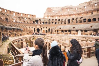 Semi-Private First Entry Colosseum Arena & Roman Forum - Semi-private group of 6: getting real time with your guide