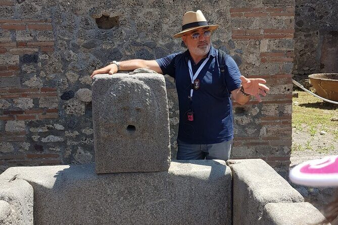 Semi - Private Tour of Pompeii with an Archaeologist - Who this tour is best for