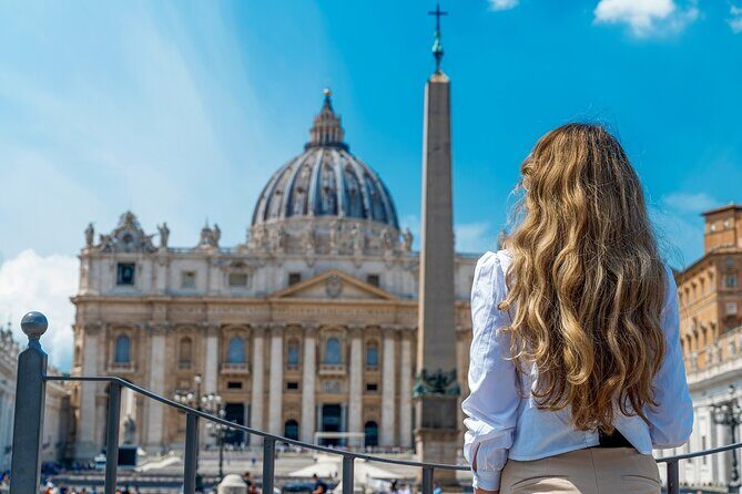 Semi-Private tour: Vatican Museums VIP - Privileged entrance and the Gallery-first approach at the Vatican Museums