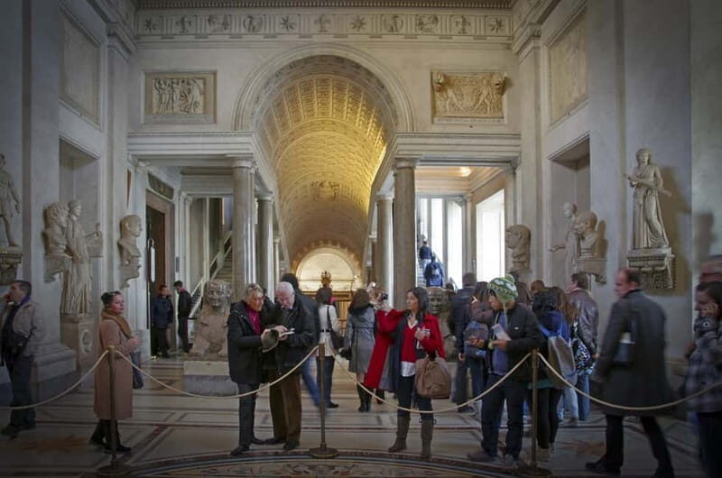 Semiprivate Guided Tour of Vatican Museums & Sistine Chapel - Cortile del Belvedere: where you get your bearings
