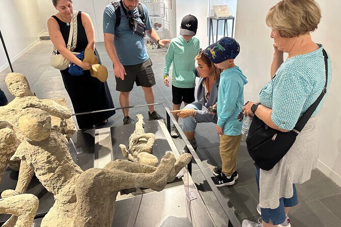 Shore Excursion Tour for Kids from Naples Port to Pompeii and Vesuvius - Getting from the port and staying on schedule