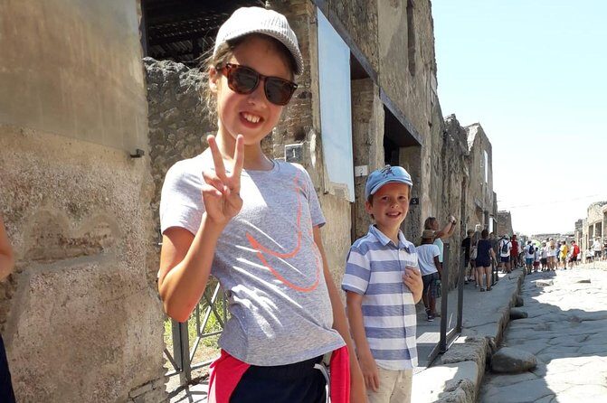 Shore Excursion Tour for Kids from Naples Port to Pompeii and Vesuvius - Should you book this Pompeii and Vesuvius tour for kids?