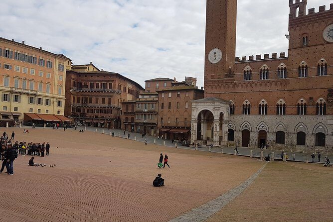 Siena and San Gimignano from Rome: Wine Tasting Tour in Tuscany - Siena’s Duomo Outside Only: The Marble and Stripe Look Up Close