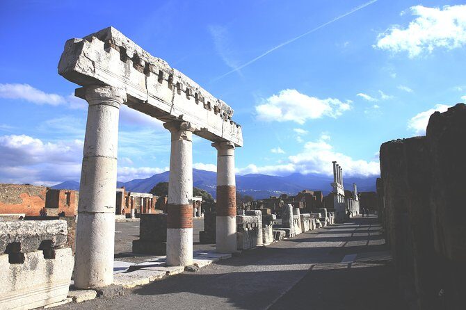 Skip-the-Line Best of Pompeii in one Day Tour w Local Guide & new opened houses - Getting In Fast: What Skip-the-Line Really Means for Your Day