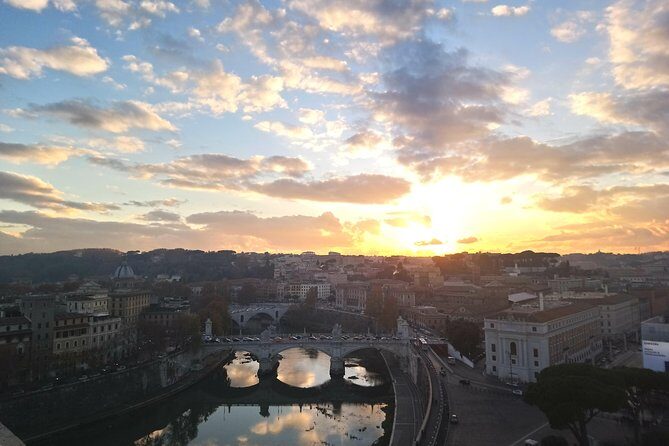 Skip-the-line Castle Sant'Angelo Museum & Bridge private Guided Tour in Rome - Ponte Sant’Angelo first: a short walk that teaches you how to look