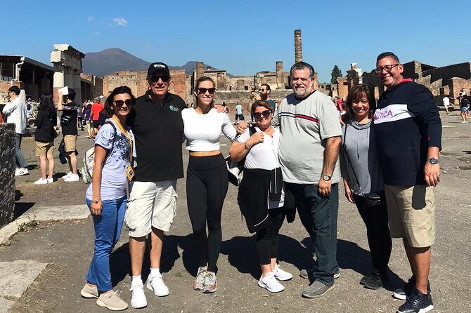Skip-the-line Exclusive Private Full-Day Complete Ancient Pompeii Guided Tour - Casa di Ottavio Quartione: a big domus on via dell’Abbondanza