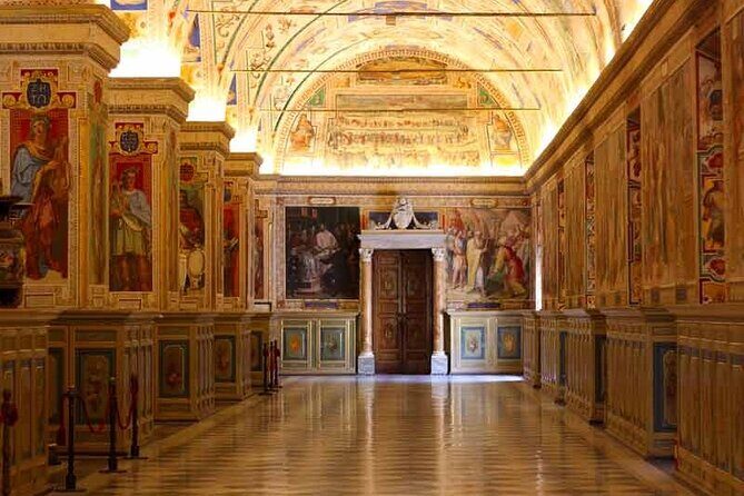 Skip the Line Guided Tour Vatican Museum & Sistine Chapel - Getting Ready: Dress Code, Passport Names, and the Meeting Point