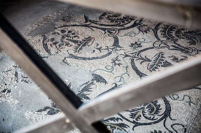 Skip-the-Line Pompeii Guided Tour from Naples - Stabian Baths: public bathing, gendered entrances, and daily routines
