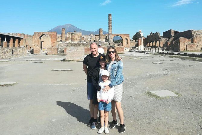 Skip-the-Line Pompeii Tour for Kids with an Archaeologist - Roman Houses and Il Foro: The Core Story You Want for Kids