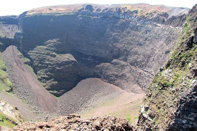 Skip-the-Line Pompeii & Volcano Vesuvius Day Tour w Hotel or Port Pickup - The lunch pause: plan for your own meal break