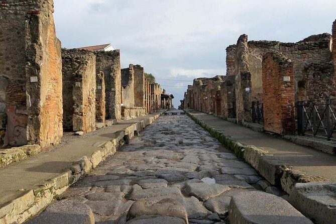 Skip the Line Private Pompeii Guided Tour - Temple of Apollo: A Quick Stop That Changes Your Reading of Pompeii