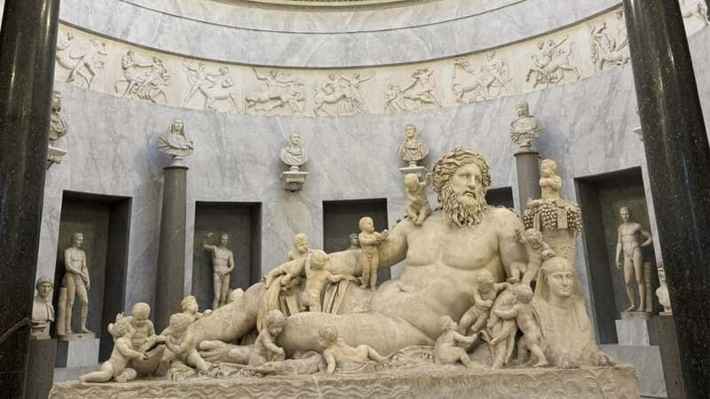 Skip-the-Line Ticket: Vatican Museums & Sistine Chapel - How the host, map, and entrance time reduce stress