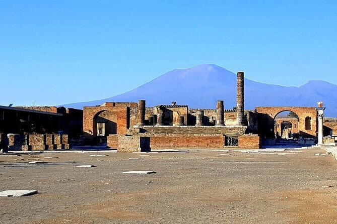 Skip-The-Line Tickets VIP Small Group Tour To Pompei and Vesuvius - Who this tour suits best