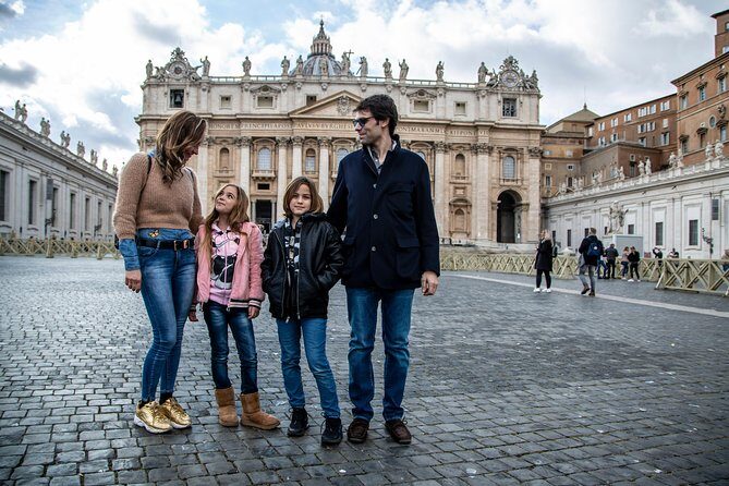 Skip-the-line Vatican, Sistine Chapel&Basilica Tour W Local Guide - Entering the Vatican without a queue tax