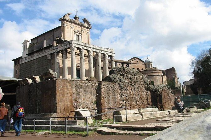 Small Group Colosseum, Roman Forum and Palatine Hill Guided Tour - Palatine Hill: the view and the imperial address