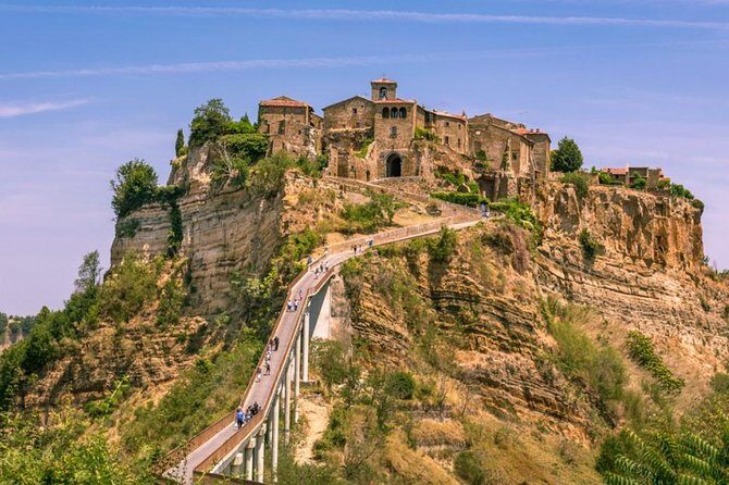 Small Group E-bike Experience from Orvieto to Civita with Lunch - Lunch in Orvieto near the Duomo: what you should expect