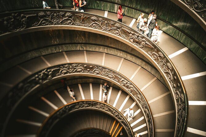 Small Group Guided Tour of St Peter Basilica and Cupola - Michelangelo’s Pietà: the emotional stop that changes the tone