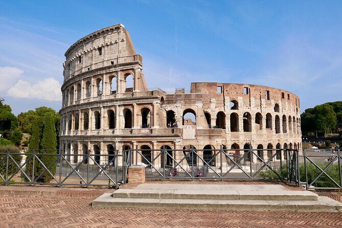 Small-Group Guided Tour of the Colosseum with Roman Forum - Palatine Hill: viewpoints plus the Romulus and Remus angle