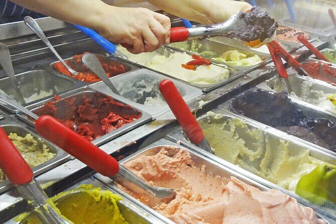 Small-Group Rome Street Food Guided Tour - Group Size, Pace, and Comfort: Walking Through the Historic Center