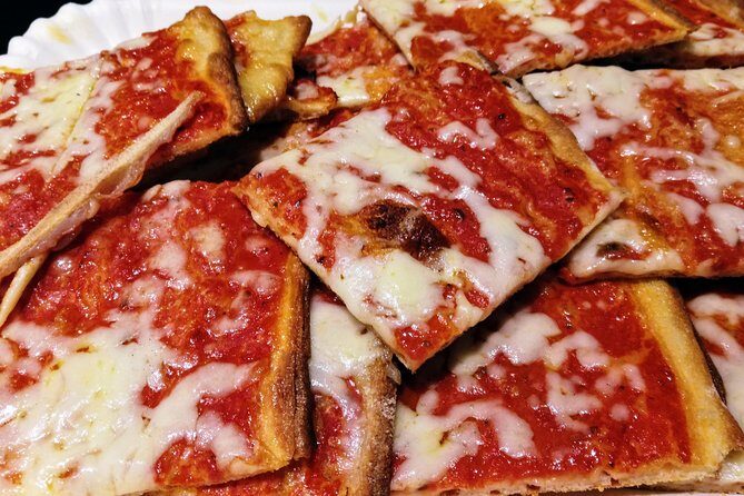 Small Group Street Food and Walking Tour in Naples - Fried Pizza and Pizza Margherita Portafoglio: Naples Shows Its Range