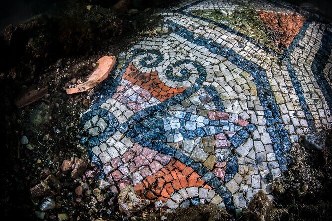 Snorkeling among the Submerged Archaeological Finds of Baia da Napoli - Underwater Stop 1: mosaics and architectural fragments