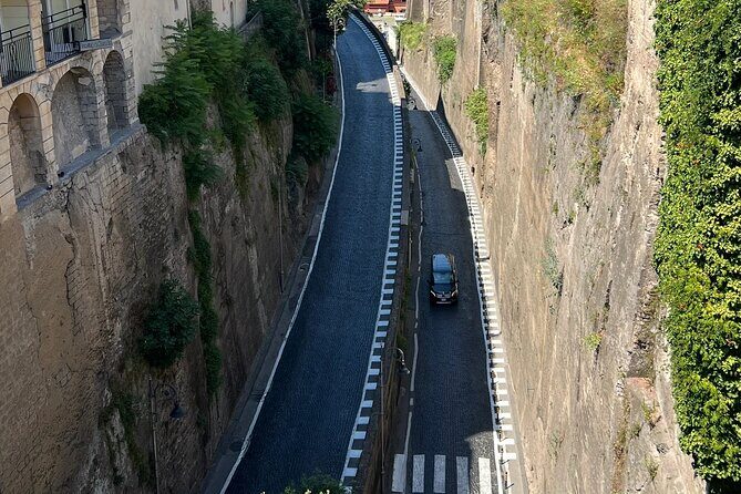 Sorrento, Positano & Amalfi – Cruise Friendly Small Group Tour - Limoncello distillery + scenic Amalfi Coast driving