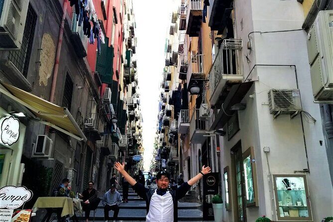 Spanish Quarter of Neaples StreetArt & Traditions, with coffee and babà - Via Toledo to Vico Lungo Gelso: finishing with the latest works
